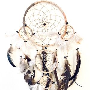 feathered dream catcher ✧